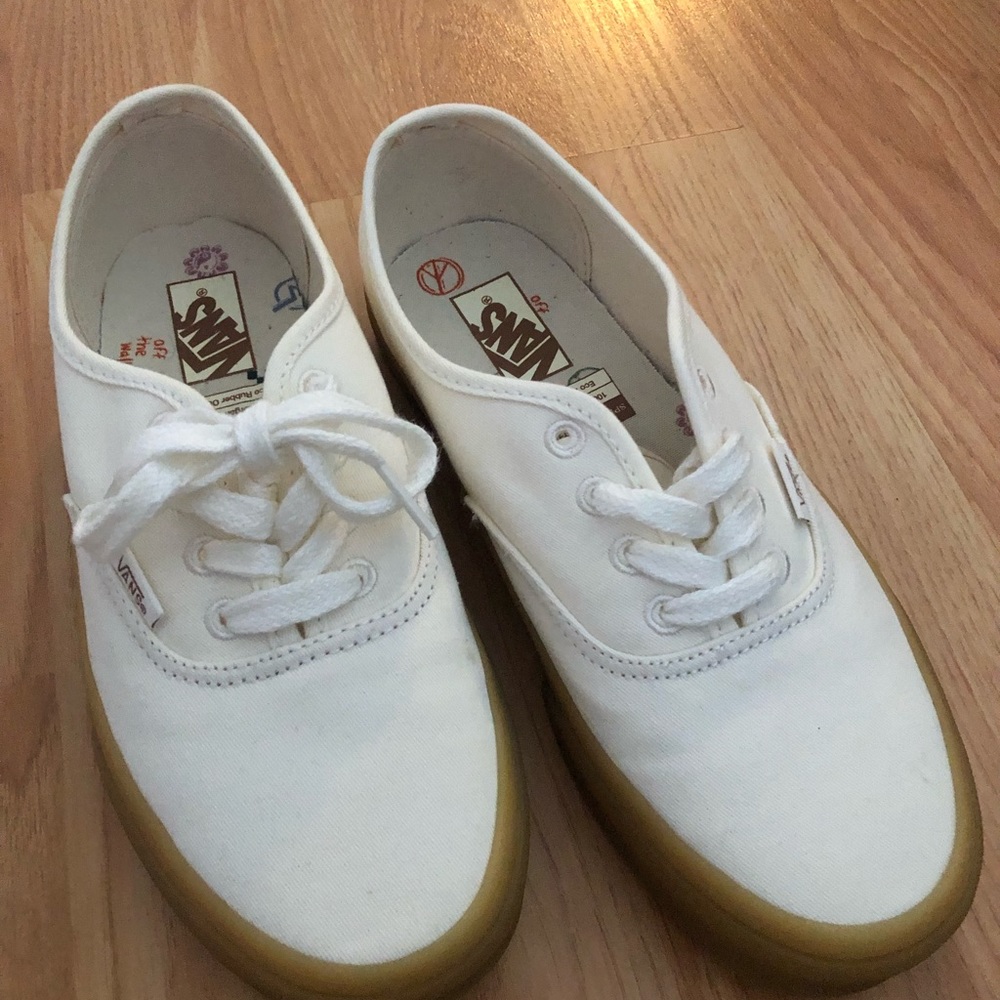 Cream Vans Gum Sole NWOT